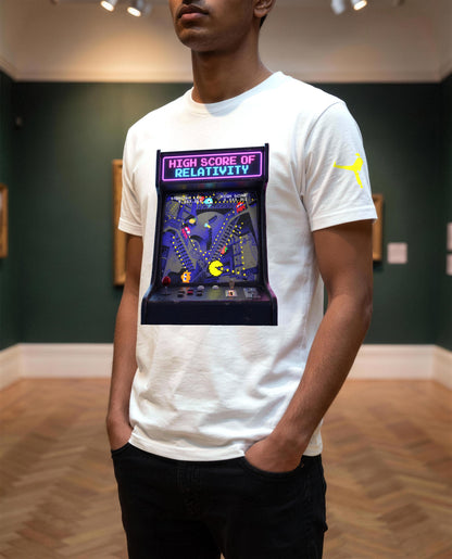 High Score of Relativity — t-shirt indossata