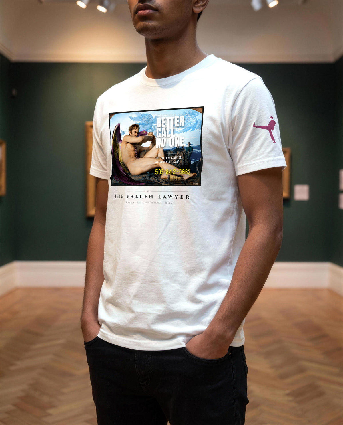 The Fallen Lawyer — t-shirt indossata