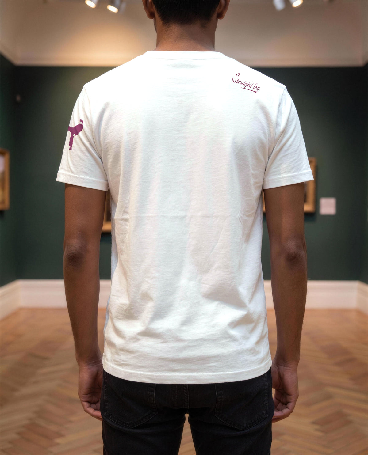 The Fallen Lawyer — t-shirt di spalle, con il logo sulla manica