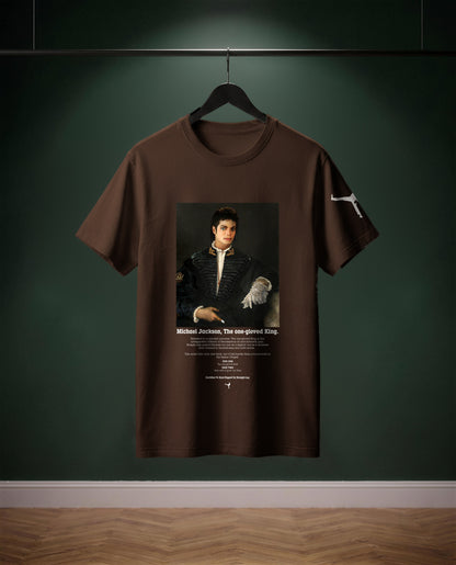 The One-Gloved King — t-shirt colore Cioccolato, davanti