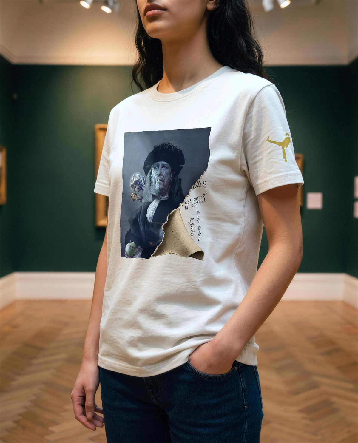 What Cannot Be Tasted — t-shirt indossata